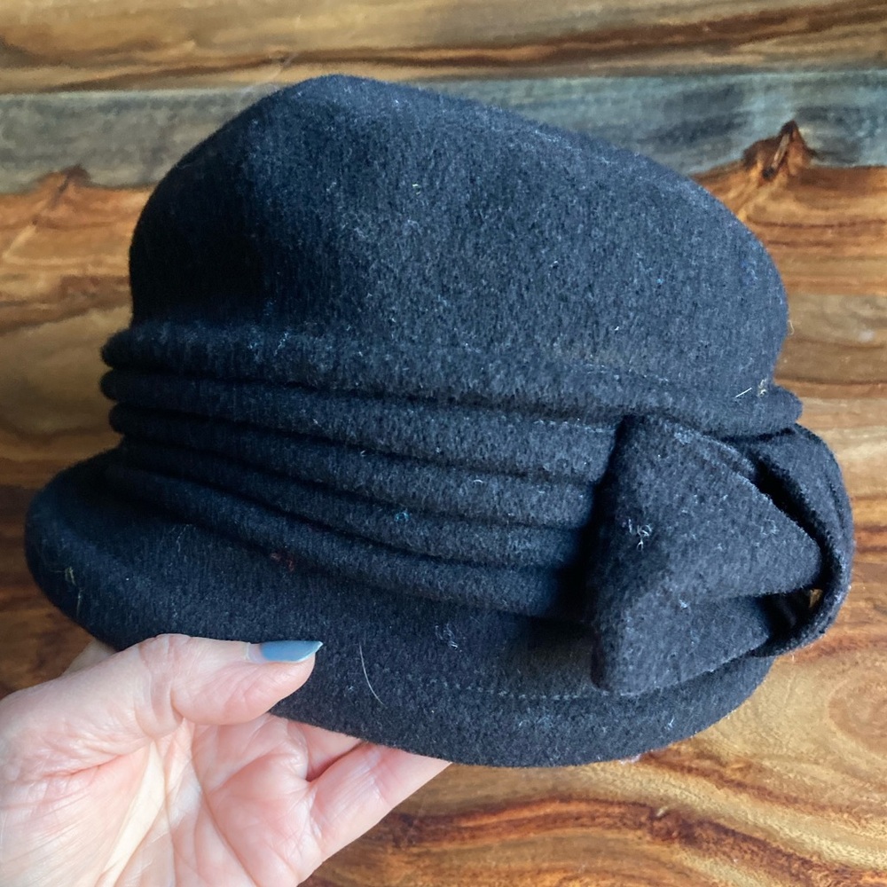 Made in Canada Elegant Black Wool Cloche Hat with Bow from Parkhurst